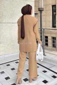 Lamelif Fırfırlı Triko İkili Tesettür Takım Sütlü Kahve