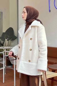 Lamelif Önü Boydan Düğmeli Kürklü Mont Taş Rengi