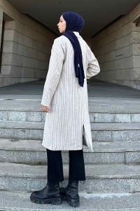 Lamelif Kruvaze Yaka Çizgili Kaban Bej