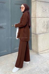 Bitter Brown Shirt Collar Long Arm Knitwear Regular Trousers Comfortable Suit