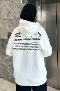 Lamelif   Dikiş Ve Yazı  Baskı Detaylı Sweatshirt Ekru