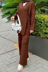 Brown Scarf Neck Knitwear Regular Trousers Comfortable Suit
