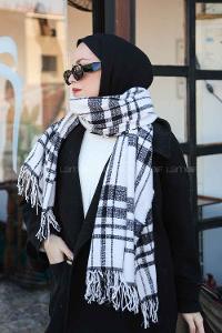 Lamelif Ekose Desen Omuz Şal Beyaz -Siyah