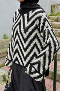 Black Medium Crew Neck Long Arm Jumper