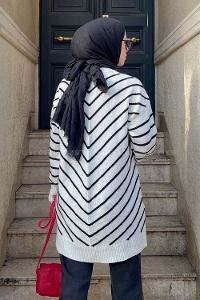 White Turtle Neck Knitwear Unprinted Tunic