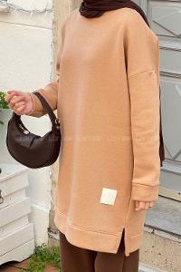 Lamelif Bisiklet Yaka Arma Detaylı Üç İplik Tunik Sütlü Kahve