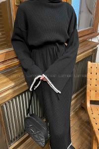 Lamelif Kol-Etek Ucu Nakışlı Triko Tesettür Elbise Siyah