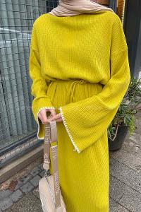 Lamelif Kol-Etek Ucu Nakışlı Triko Tesettür Elbise Fıstık Yeşili