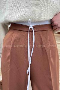 Lamelif Bağcık Detaylı Garnili Pantolon Kahverengi