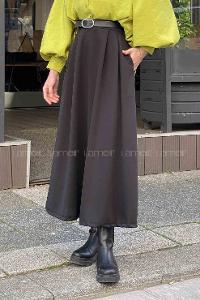 Black Crepe Fabric Pleated Skirt