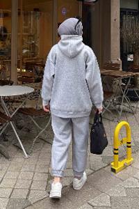 Gray Hood Neck Long Arm Without Accessories Two Threads Regular Trousers Comfortable Suit