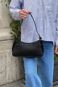 Lamelif Distressed Kol Çantası Kadın Düz Siyah