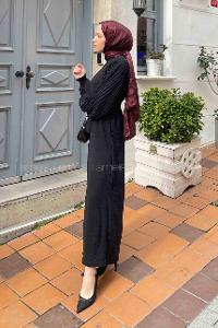 Lamelif Kol Plise Detaylı Elbise Siyah