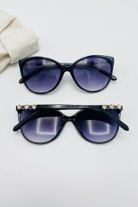 Lamelif Cates Siyah Taş Detaylı Güneş Gözlüğü