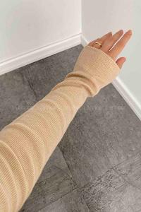 Cream Turtle Neck Long Arm Cotton Body