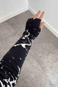 Lamelif Eldiven Detaylı  Soyut Desenli Body Siyah