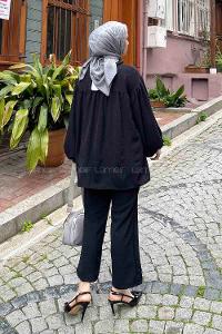 Lamelif Yaka Fırfır Detaylı İkili Tesettür Takım Siyah