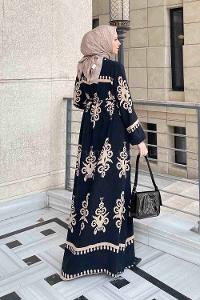 Lamelif Yaka Düğme Detaylı Desenli Elbise Siyah