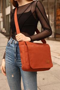 Tan Buckle Skin Hand Bag Bag