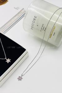 Lamelif Gümüş Kristal Taşlı Kar Tanesi Zirkon Kolye