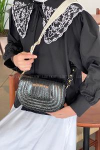 Lamelif Çapraz Askılı Kapaklı Kroko Çanta Siyah