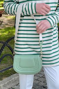 Lamelif Çapraz Askılı Kapaklı Çanta Çağla Yeşili