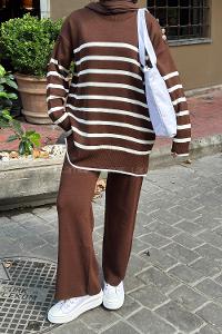 Lamelif Çizgili Yaka Düğme Detaylı Triko Tesettür Takım Acı Kahve