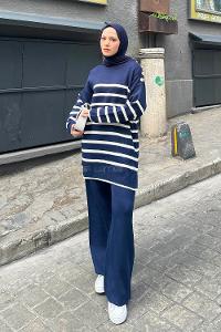 Lamelif Çizgili Yaka Düğme Detaylı Triko Tesettür Takım Lacivert