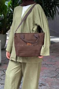 Bitter Brown Buckle Skin Hand Bag Bag