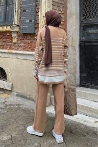 Lamelif Çizgili Triko Tesettür Takım Sütlü Kahve