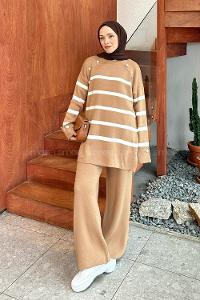 Brown With Milk Crew Neck Long Arm Knitwear Regular Trousers Comfortable Suit