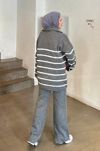 Lamelif Yaka Fermuarlı Çizgili Triko Tesettür Takım Gri