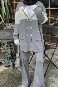 Lamelif Yakalı Önü Düğmeli Tasarım Triko Tesettür Takım Gri