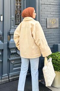 Lamelif Gömlek Yaka Düşük Omuz Kürk Detaylı Mont Krem