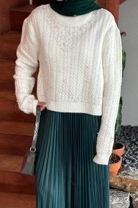 Lamelif İnci Detaylı Triko Kazak Beyaz