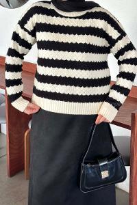 Lamelif Kol Ve Etek Ucu Manşetli Triko Kazak Ekru