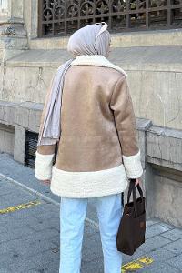 Lamelif Önü Boydan Düğmeli Kürklü Mont Soft Kahve