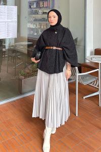 Lamelif Hakim Yaka Kemer Detaylı Kaşe Panço Siyah