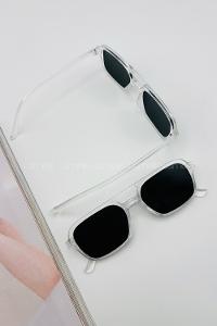 Lamelif Şeffaf Çerçeve Siyah Güneş Gözlüğü