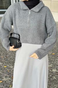 Gray Zippered Neck Long Arm Jumper