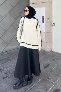 Lamelif Balıkçı Yaka SiyahŞerit Detaylı Kazak Ekru