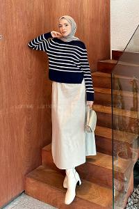 Navy Blue Medium Crew Neck Long Arm Jumper