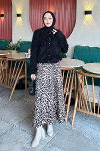 Black Crew Neck Long Arm Acrylic Cardigan