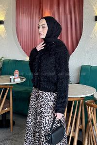 Black Crew Neck Long Arm Acrylic Cardigan