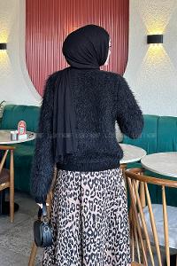 Black Crew Neck Long Arm Acrylic Cardigan