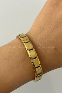 Gold Belted Gold Straight Wristband