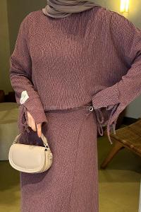 Lamelif Kol İp ve Arma Detaylı Krinkıl Etek Tesettür Takım Gül