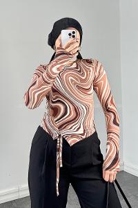 Lamelif Yan Büzgü Detaylı Geometrik Desen Body Acı Kahve