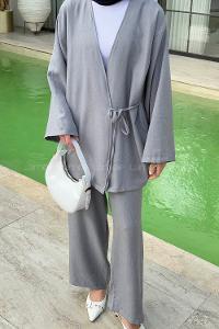 Lamelif Bağlama Detaylı Kimono Tesettür Takım Gri