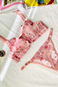 Lamelif Brode Nakışlı Takım